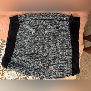 Lululemon‎ Athletica Black and Gray Neck Warmer